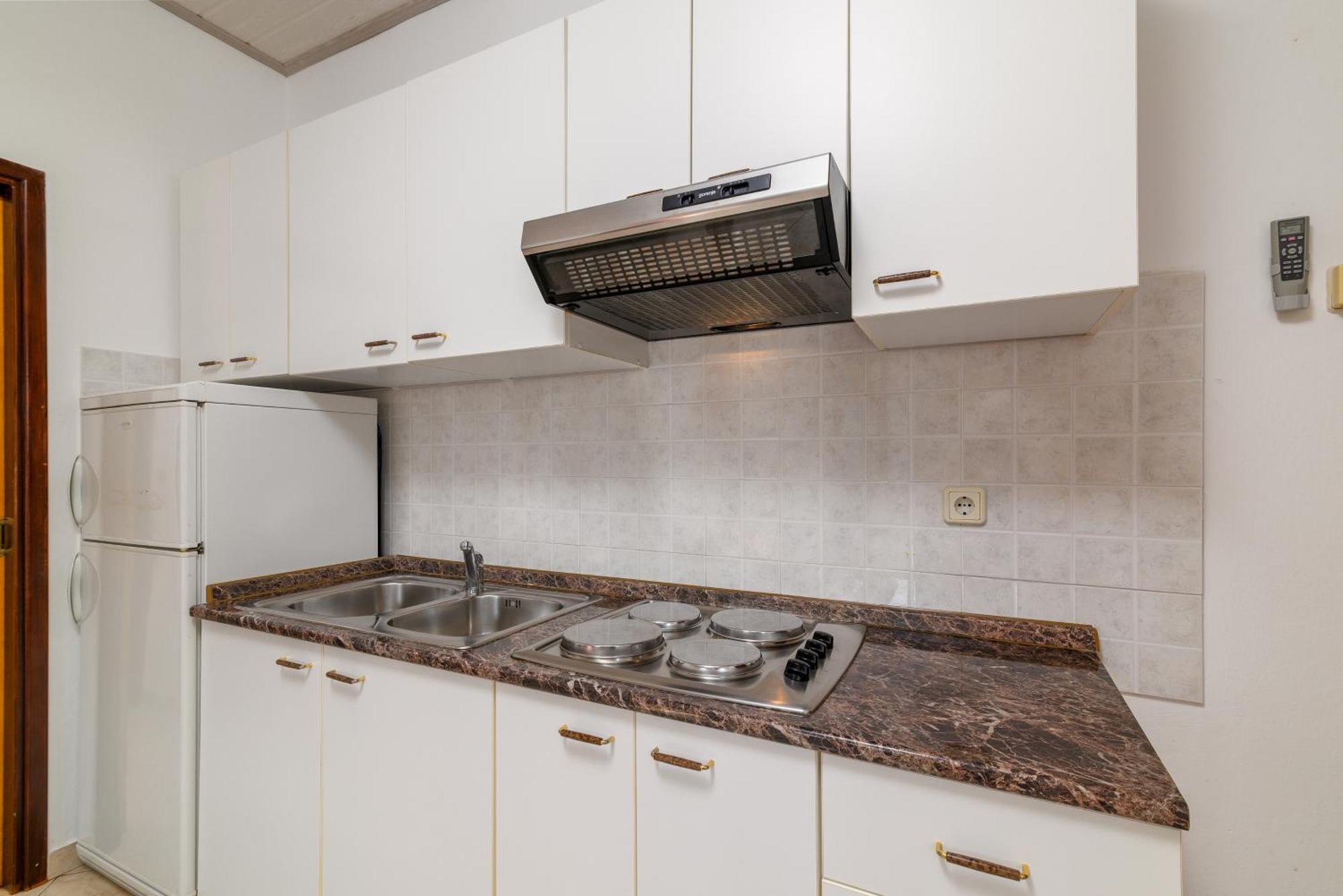 Apartments By The Sea Duga Luka - Prtlog, Labin - 2335 Phòng bức ảnh